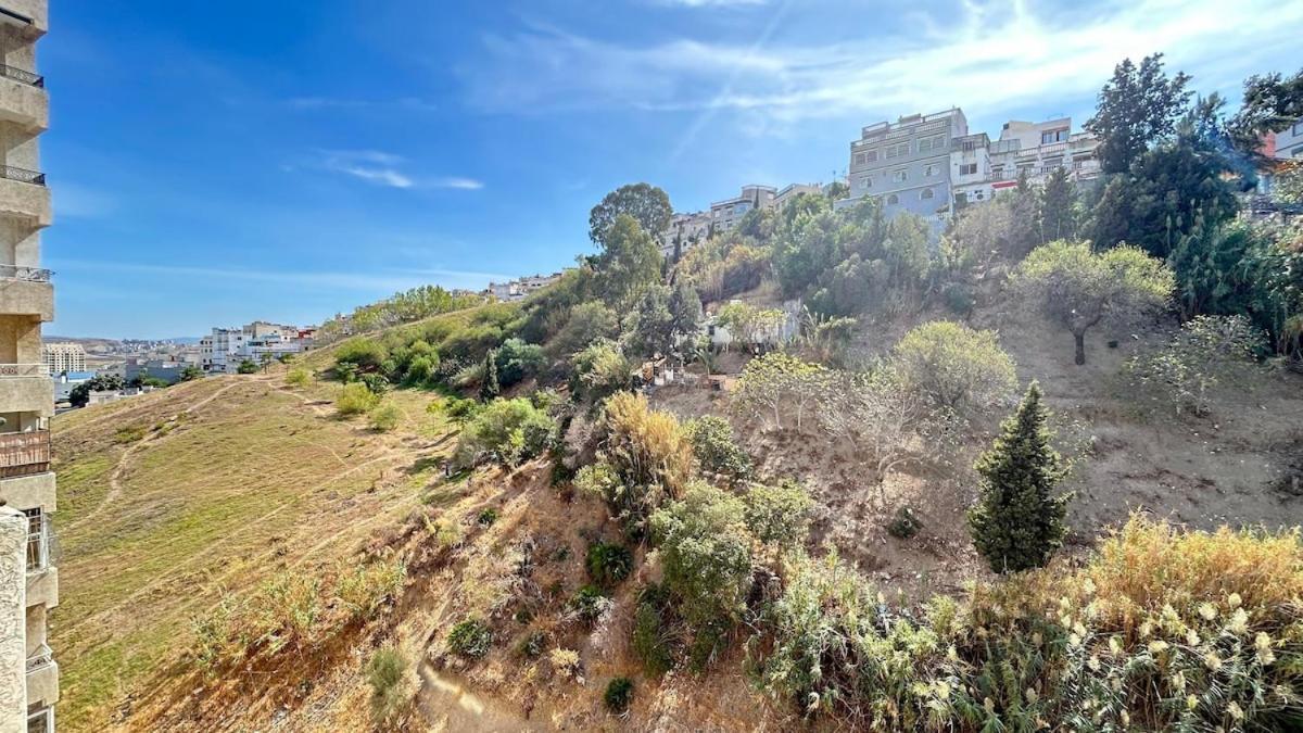 Apartment Perfectly Located 2 Bedroom *